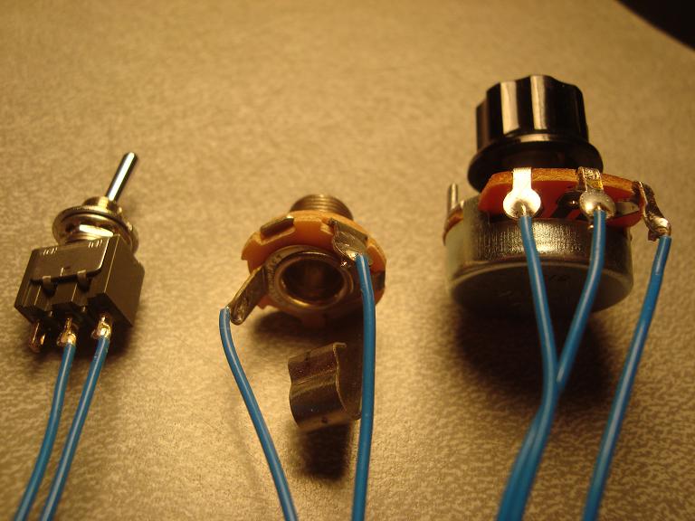 102 Minimum Theremin Soldering Example 4