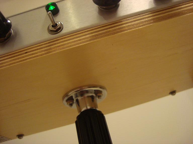 Harrison Instruments - 151 Theremin Image 11